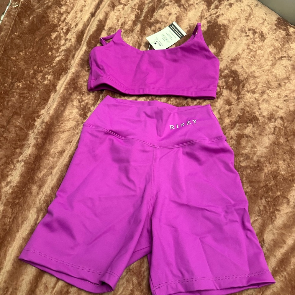 Magenta Workout Set - Picture 6 of 9